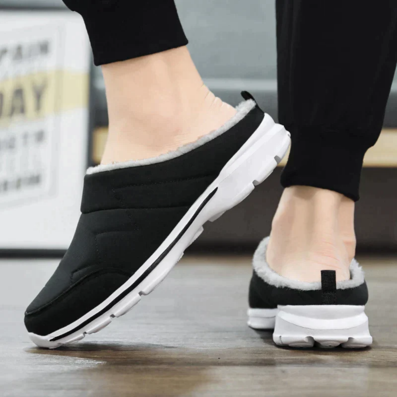 Wearclo | Men's Orthopedic Slippers with Lined Interior