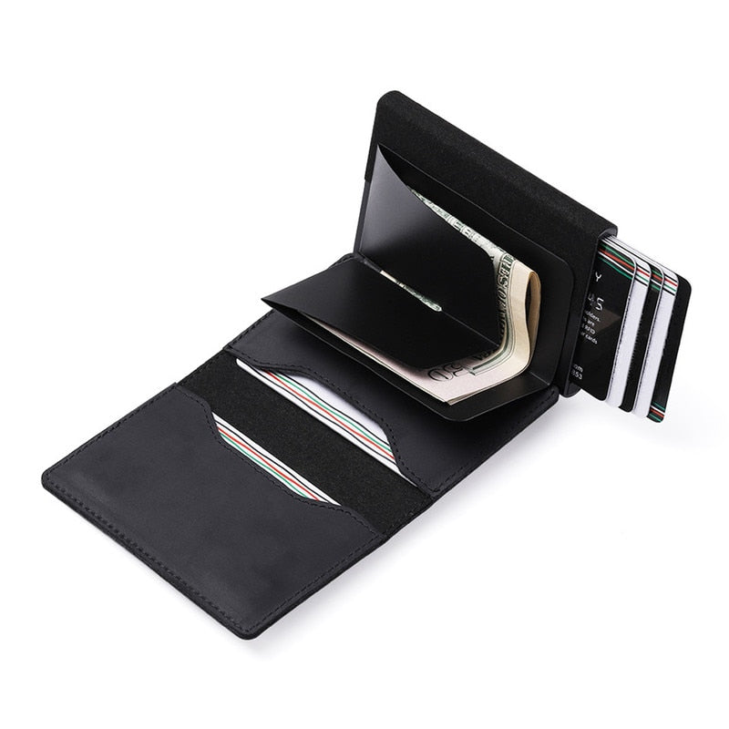 Wearclo | Men's Wallet with Airtag Holder and Carbon Pattern