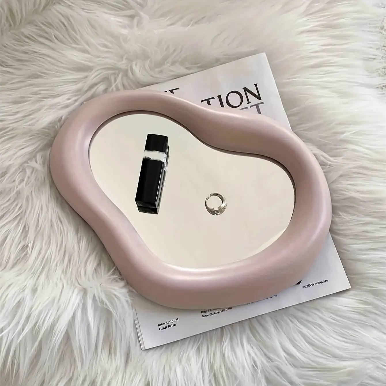 Wearclo | Mirrorly - Warped Mirror