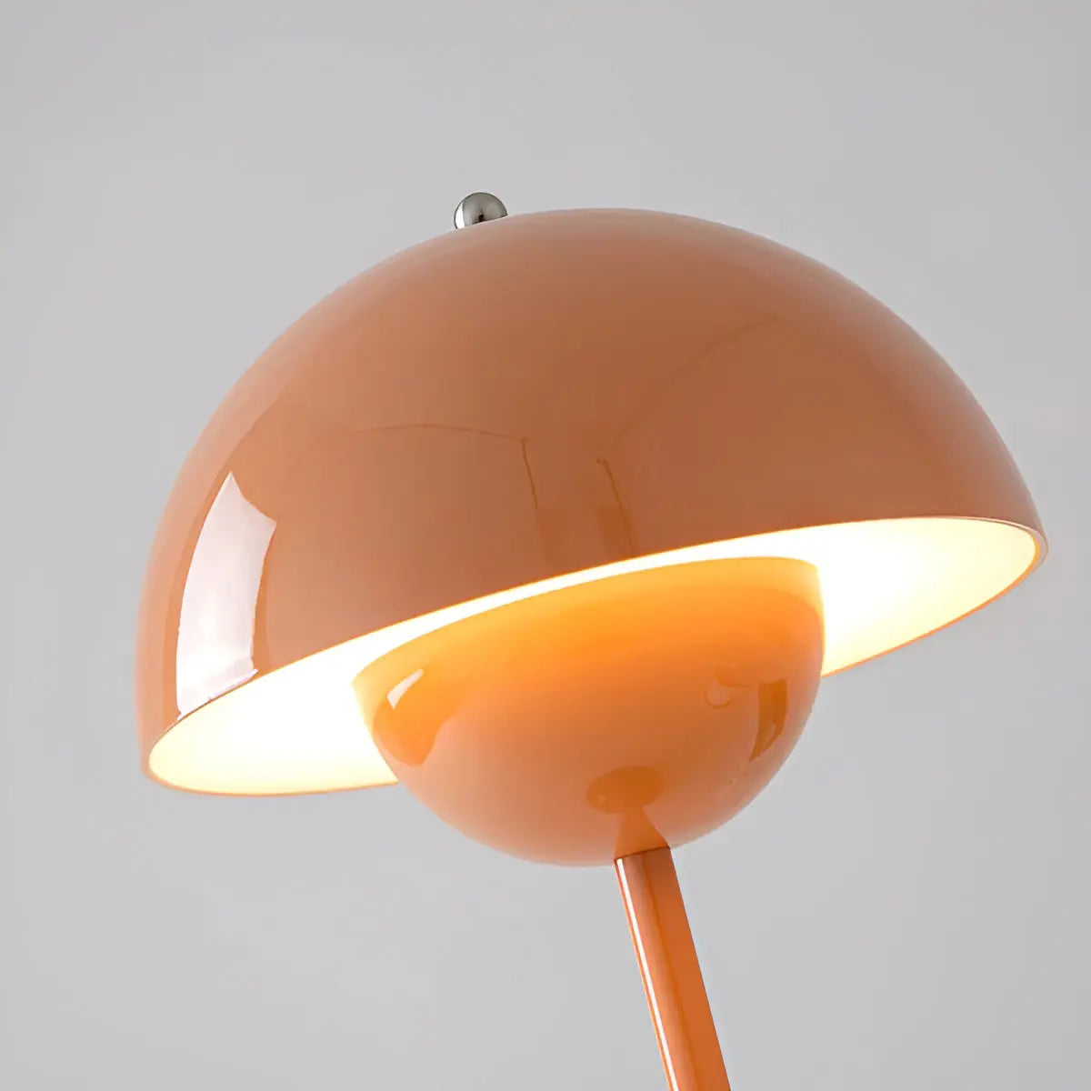 Wearclo | NordicNest Scandinavian Table Lamp