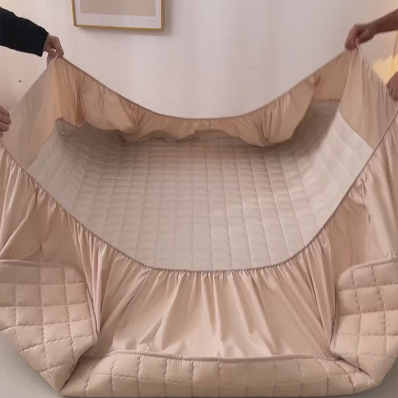 Wearclo | Quilted Waterproof Mattress Protector with Quilted Design