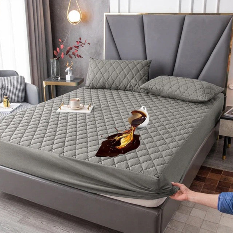 Wearclo | Quilted Waterproof Mattress Protector with Quilted Design