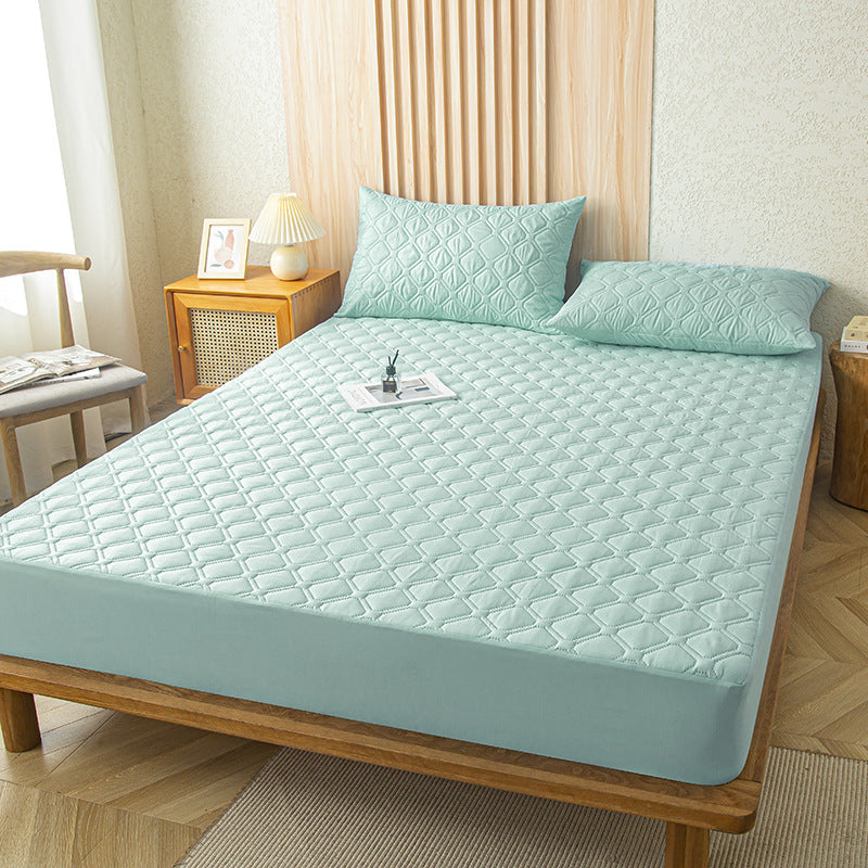 Wearclo | Quilted Waterproof Mattress Protector with Quilted Design