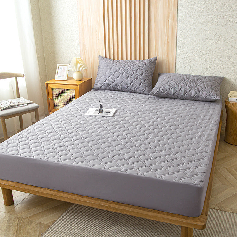 Wearclo | Quilted Waterproof Mattress Protector with Quilted Design
