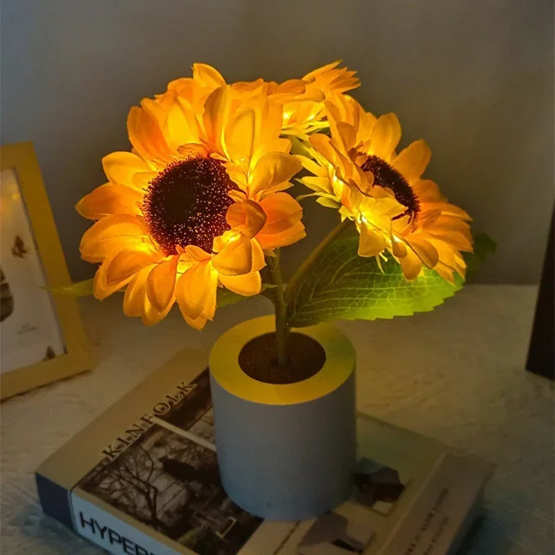 Wearclo | Rechargeable Sunflower Night Lamp