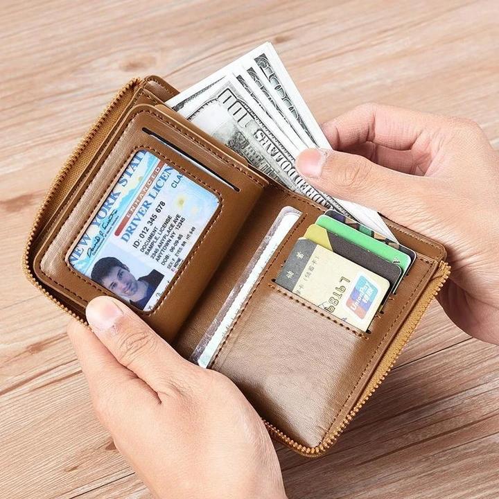 Wearclo | RFID-blocking wallet for men