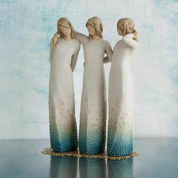 Wearclo | Sisters Figurine made of Resin