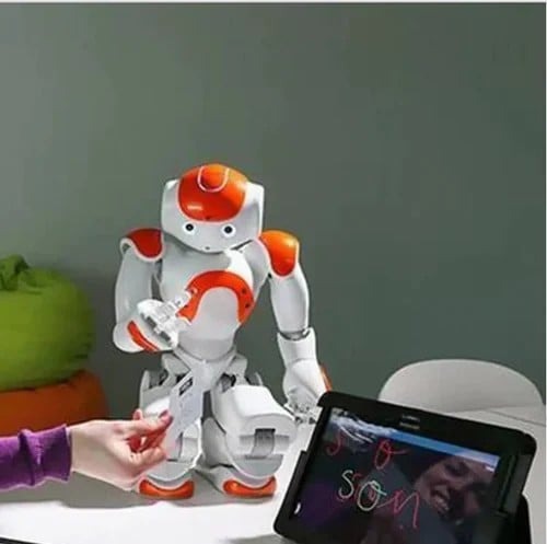 Wearclo | Smart Robot Toy for Kids | ThinkBot Interactive Learning Robot | Gesture Control | Dancing & Talking | Rechargeable