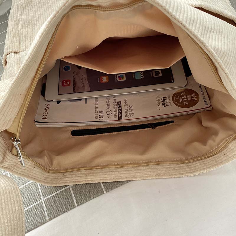 Wearclo | Snor Crossbody Bag – Silent and Durable Leather Strap Bag for Everyday Use