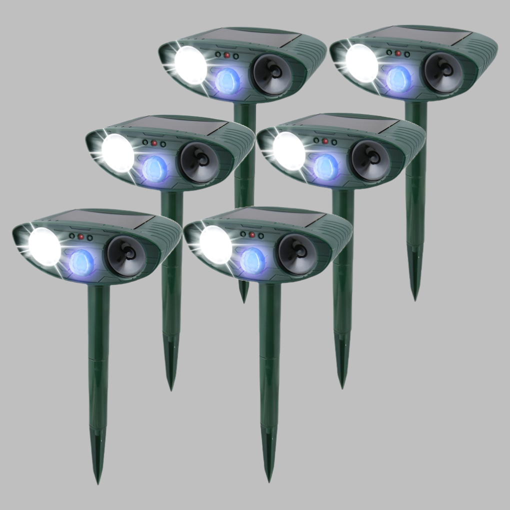 Wearclo | Solar Ultrasonic Pest Repeller with Flashing LED