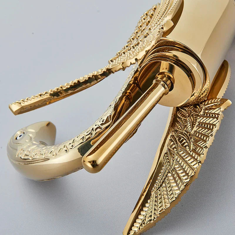 Wearclo | Swan Single Handle Golden Basin Faucet