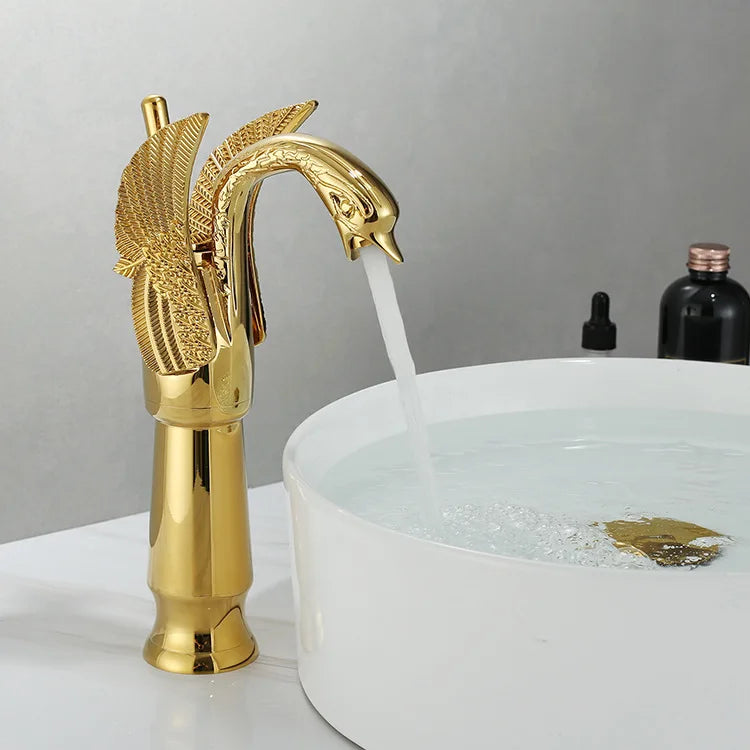 Wearclo | Swan Single Handle Golden Basin Faucet