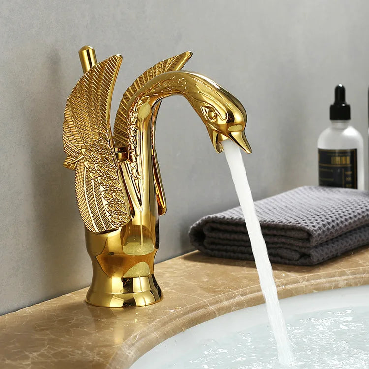 Wearclo | Swan Single Handle Golden Basin Faucet