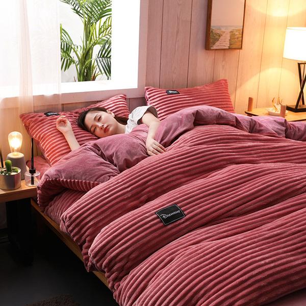 Wearclo | Thickened Corduroy Velvet Bedding Set