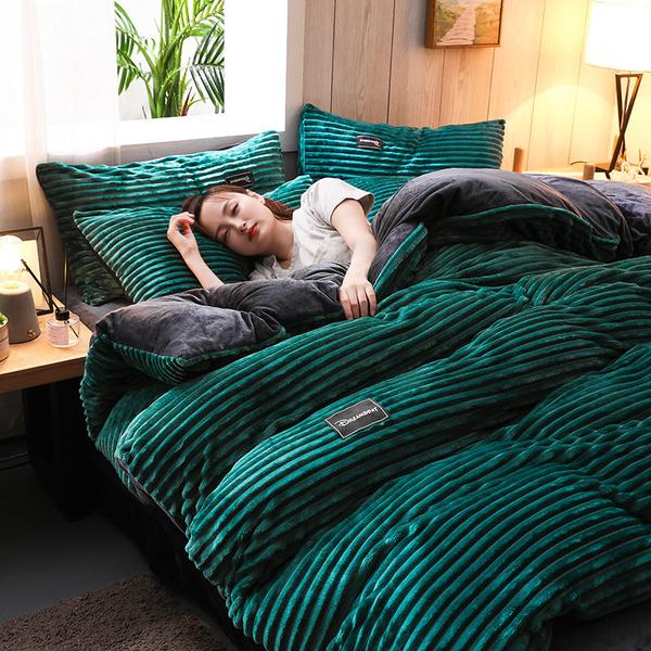 Wearclo | Thickened Corduroy Velvet Bedding Set