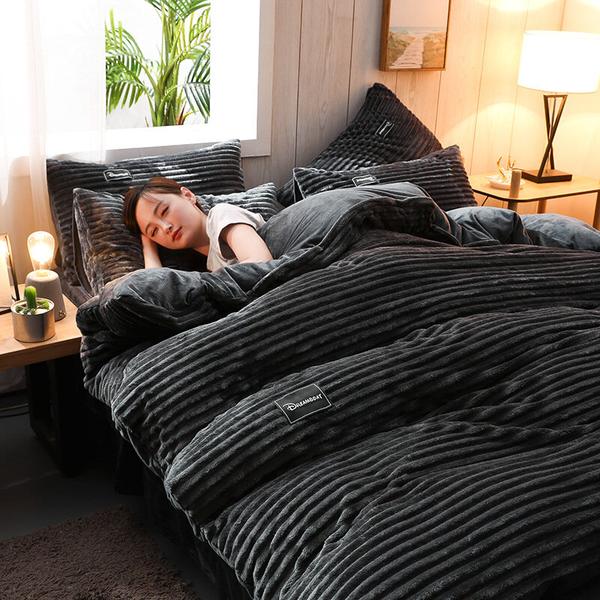 Wearclo | Thickened Corduroy Velvet Bedding Set