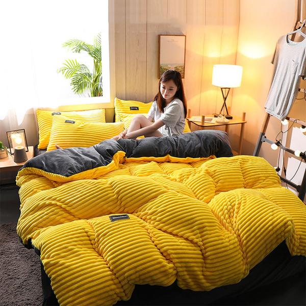 Wearclo | Thickened Corduroy Velvet Bedding Set