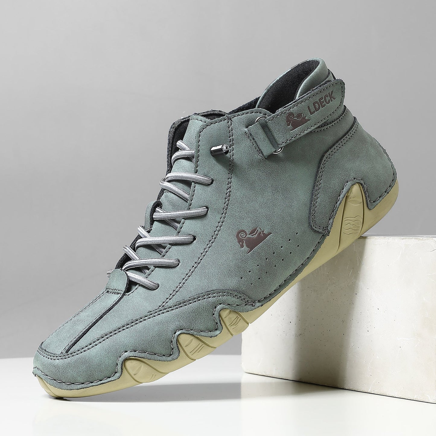Wearclo | Unisex Mid-Top Lace-Up Barefoot Shoes