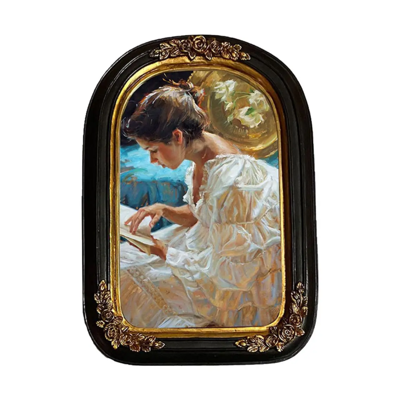 Wearclo | Vintage Style Picture Frame
