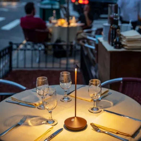 Wearclo | Wireless LED Table Lamp - Rechargeable & Dimmable Atmosphere