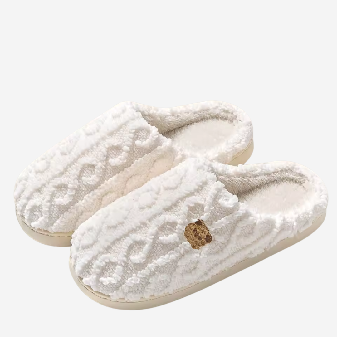 Wearclo | Women's Cable Knit Slippers with Teddy Bear Embroidery