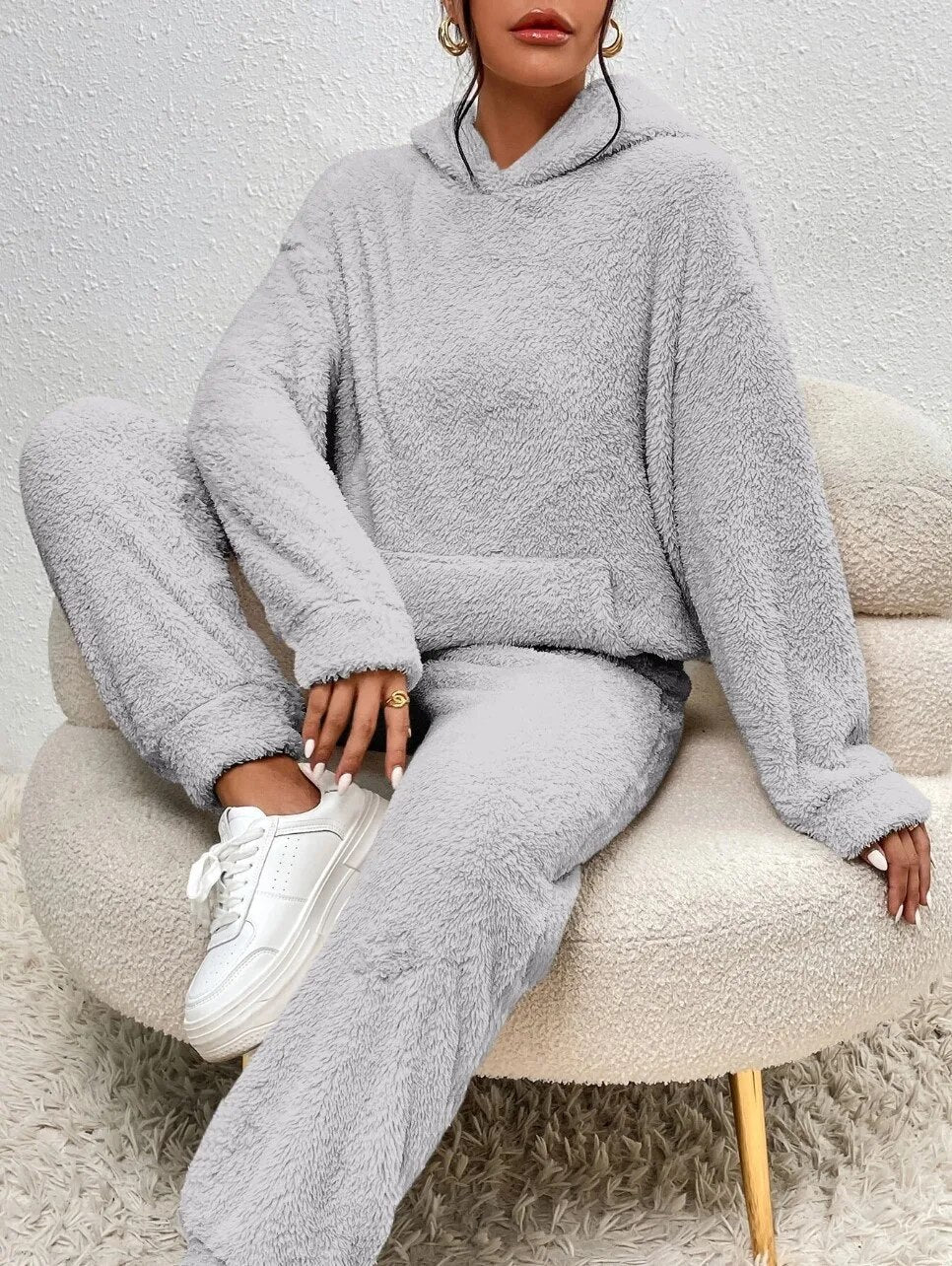 Wearclo | Women's Hooded Loungewear Set Fuzzy Plush Jogger