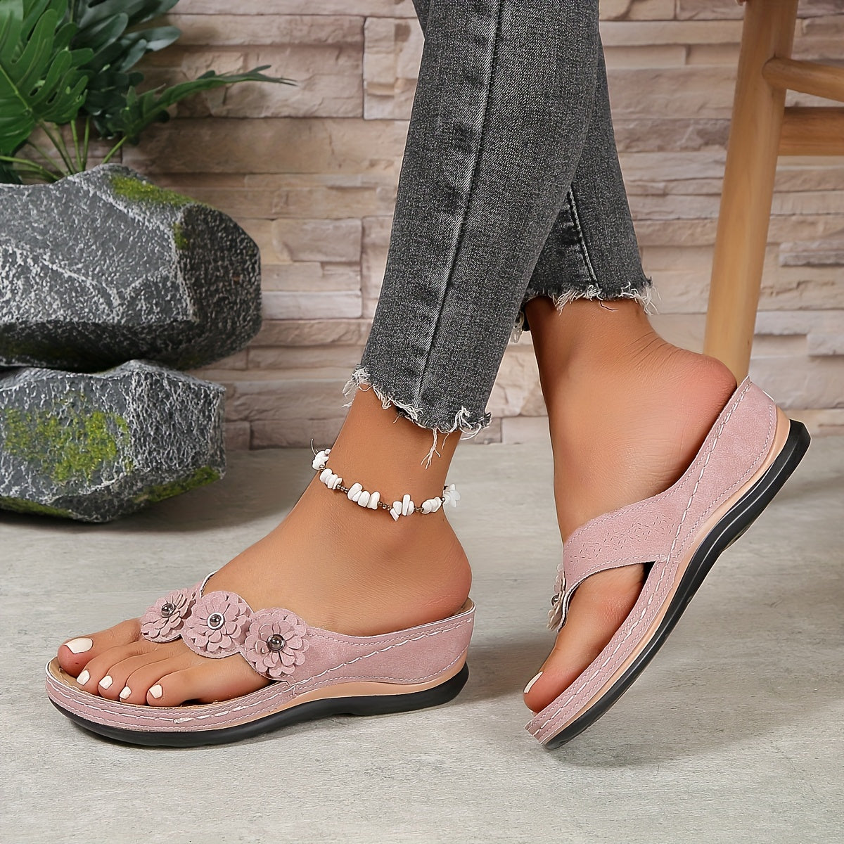 Wearclo | Women's Orthopedic Flip-Flop Sandals with Flower Accent