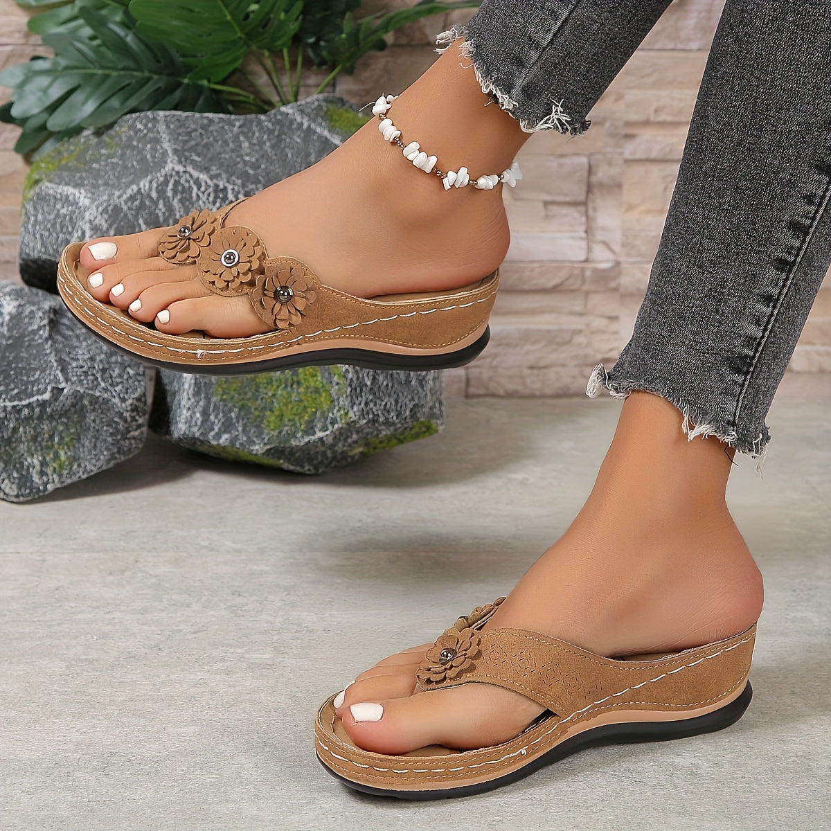 Wearclo | Women's Orthopedic Flip-Flop Sandals with Flower Accent