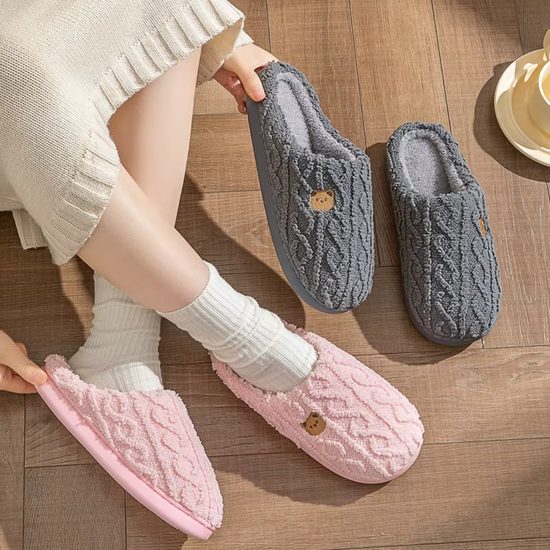 Wearclo | Women's Plush Teddy Bear Slippers