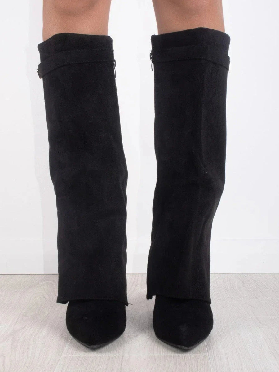 Wearclo | Women's Shoes in Leather with Metal Details | Everyday