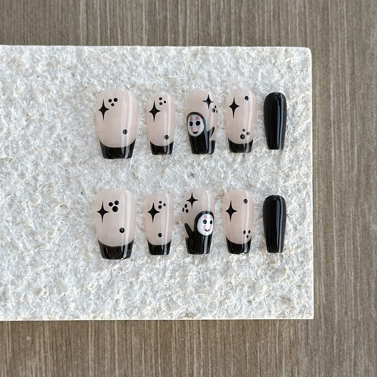 Whimsical Ghost-Themed Press-On Nail Set