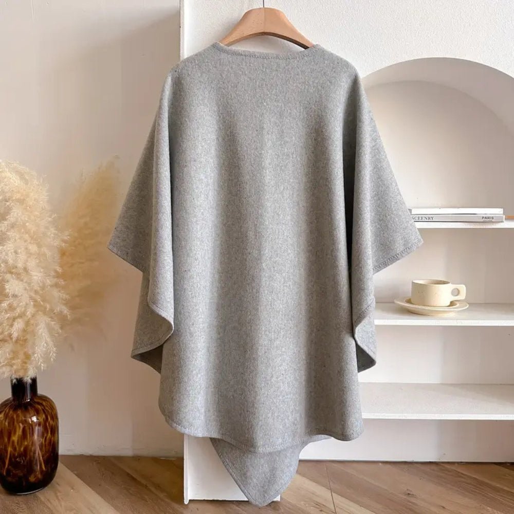 WINDWRAP – Luxurious poncho-scarf-coat for all seasons
