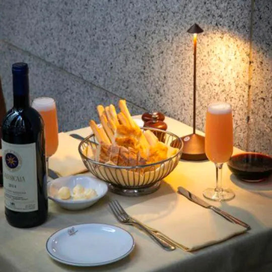 Wireless LED Table Lamp – Flexible and Durable