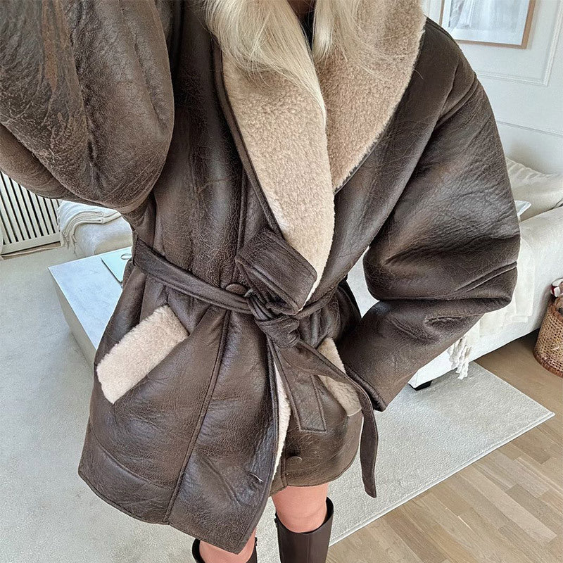 Women's Casual Jacket with Soft Lining and Practical Pockets