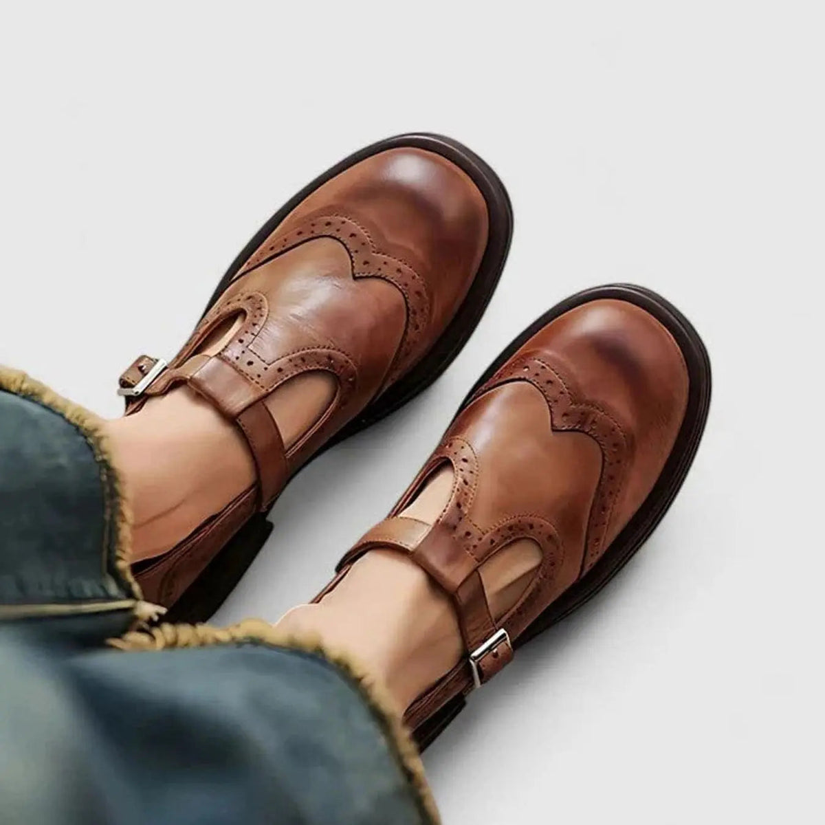 Women's Classic Brogue Leather T-Bar Flat Mary Jane Shoes