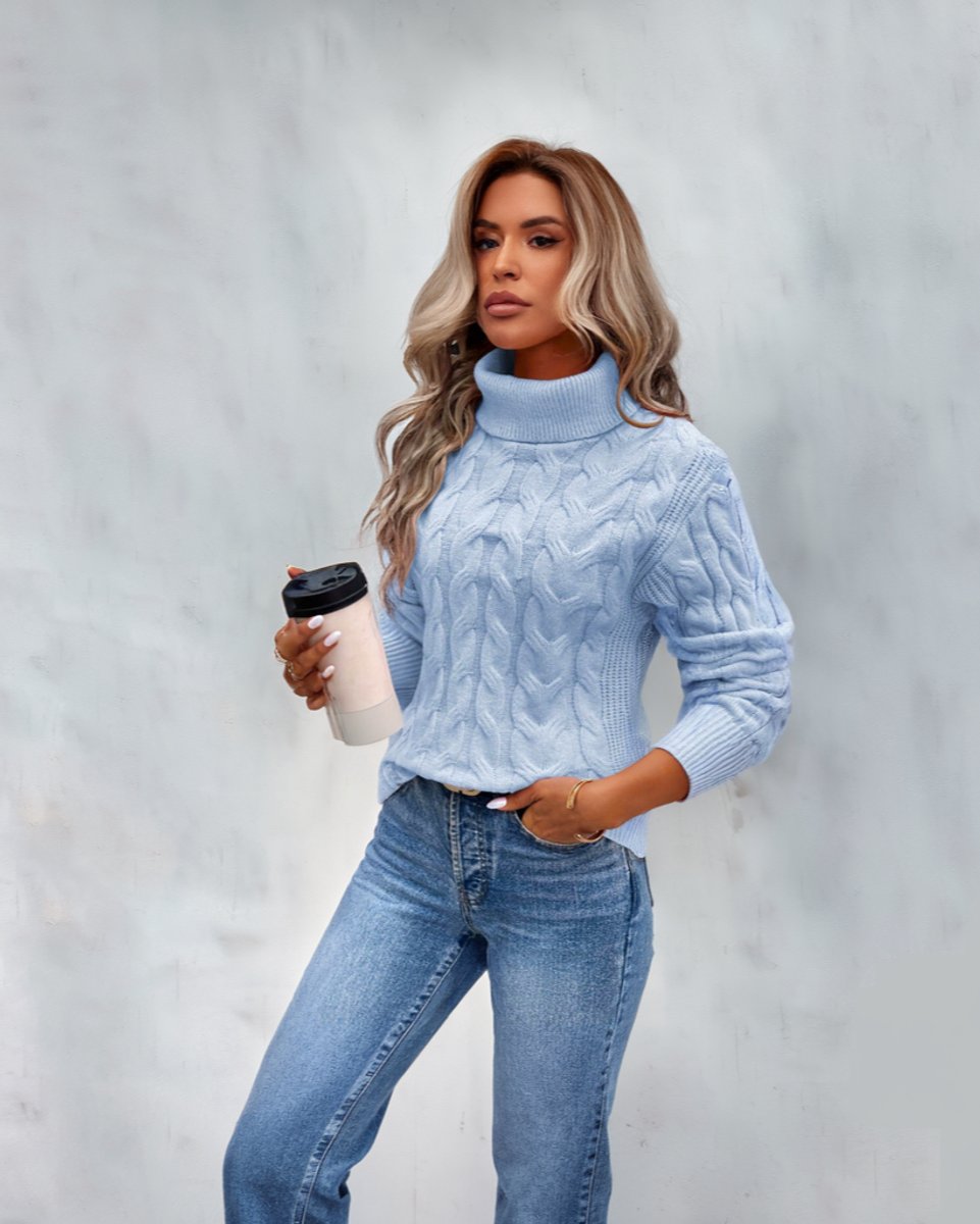 Women's Cozy Cable-Knit Turtleneck Long-Sleeve Pullover Sweater