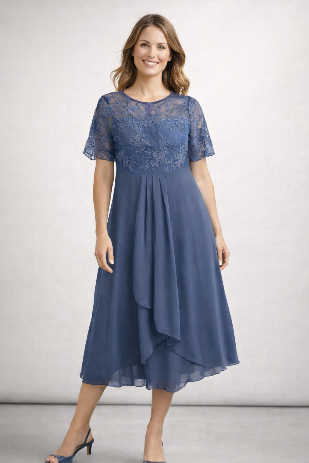 Women's Midi Dress with Lace and Chiffon Short Sleeves