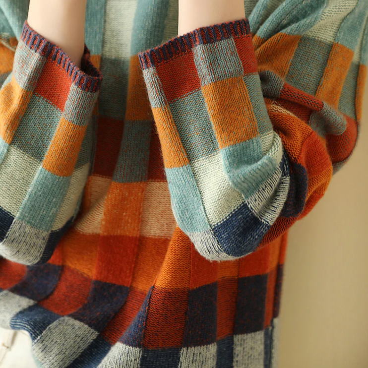 Women's Relaxed Fit Plaid Sweater - Comfortable Checked Knit Pullover with Crew Neck, Soft Oversized Winter Sweater