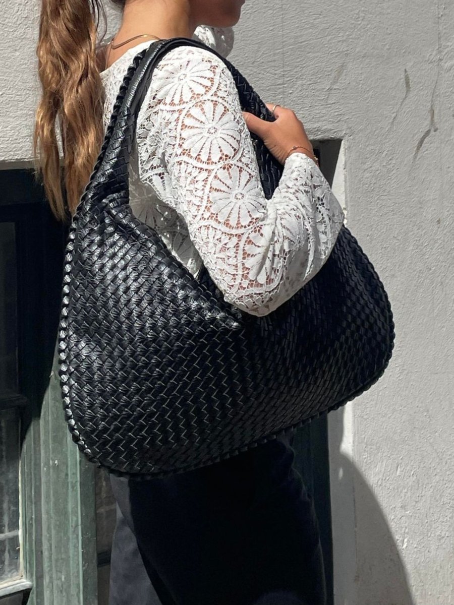 WORKWEEKER – Stylish, durable women's tote bag with spacious interior